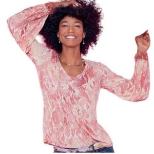 CABi Bethany Blouse Snakeskin pattern Sz L